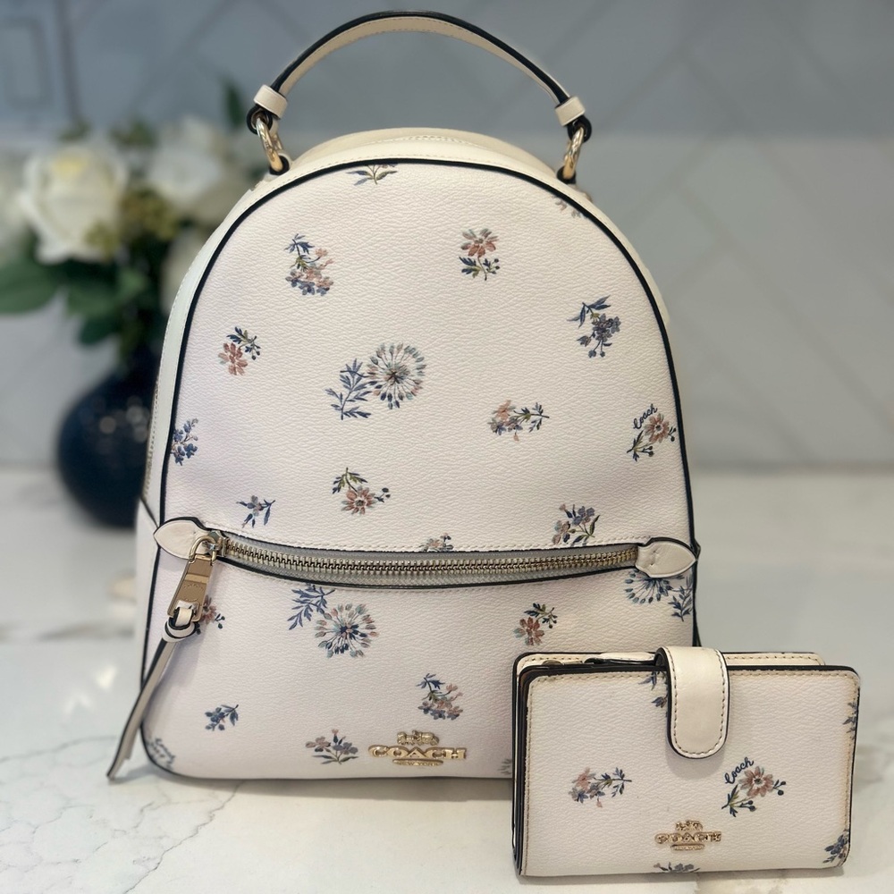 Coach Jordyn backpack with matching wallet **AUTHENTIC**